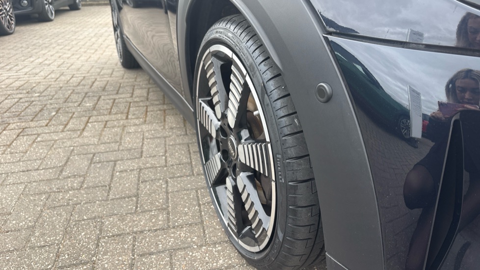 MINI Cooper 2.0 S Exclusive 3dr Auto Petrol Hatchback - Image 37