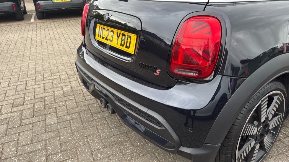 MINI Cooper 2.0 S Exclusive 3dr Auto Petrol Hatchback - Image 45