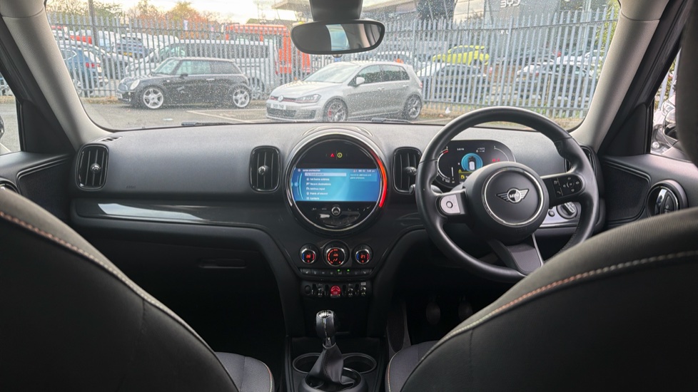 MINI Countryman 1.5 Cooper Classic 5dr Petrol Hatchback - Image 5
