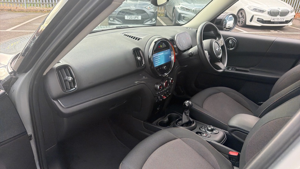 MINI Countryman 1.5 Cooper Classic 5dr Petrol Hatchback - Image 7
