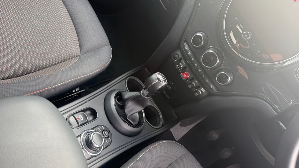 MINI Countryman 1.5 Cooper Classic 5dr Petrol Hatchback - Image 10