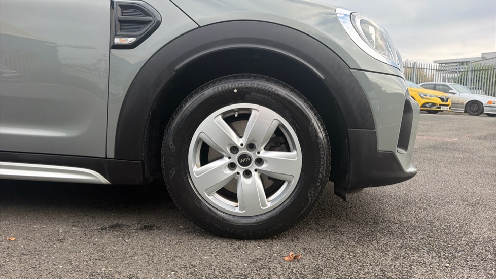 MINI Countryman 1.5 Cooper Classic 5dr Petrol Hatchback - Image 14