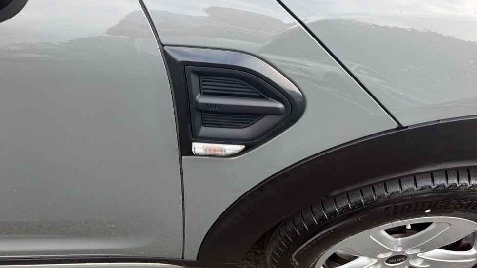 MINI Countryman 1.5 Cooper Classic 5dr Petrol Hatchback - Image 26