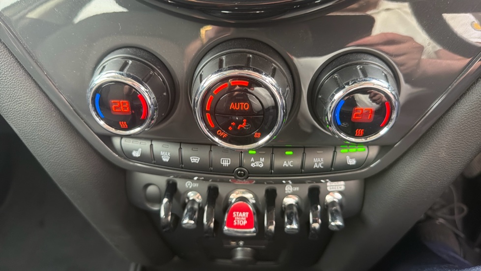 MINI Countryman 1.5 Cooper Classic 5dr Petrol Hatchback - Image 35