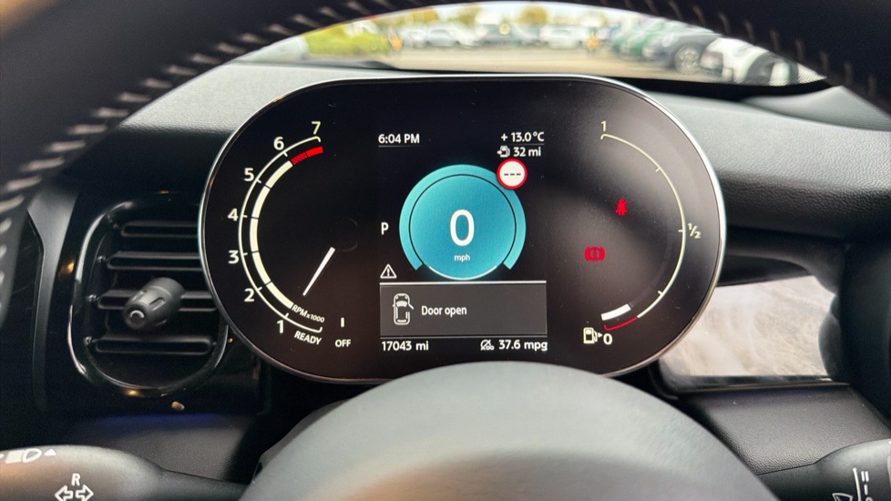MINI Hatchback 1.5 Cooper Sport Premium 5dr Auto Petrol Hatchback - Image 9