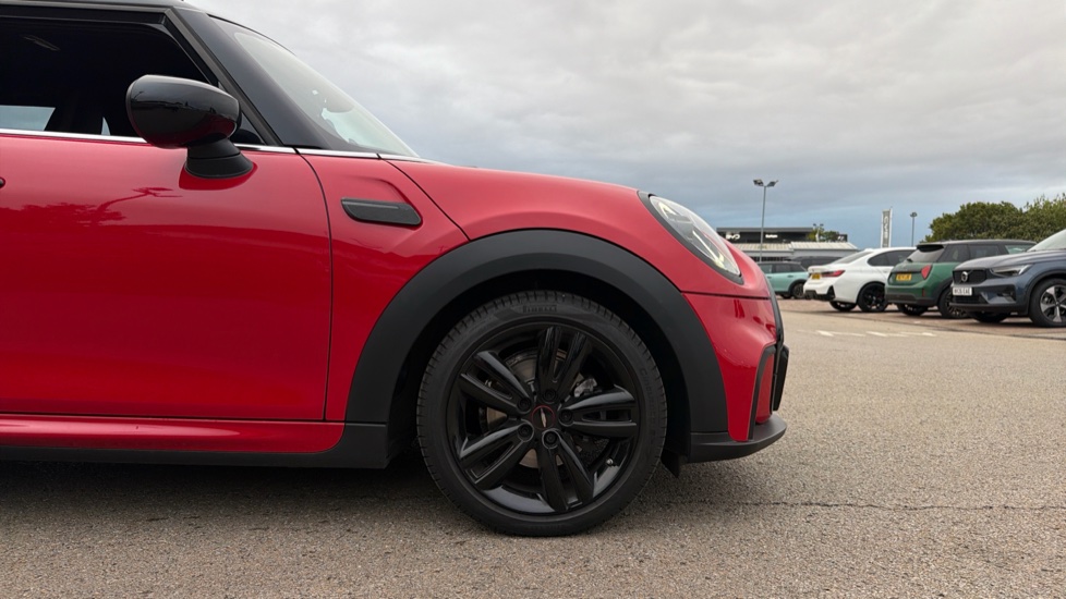 MINI Hatchback 1.5 Cooper Sport Premium 5dr Auto Petrol Hatchback - Image 14