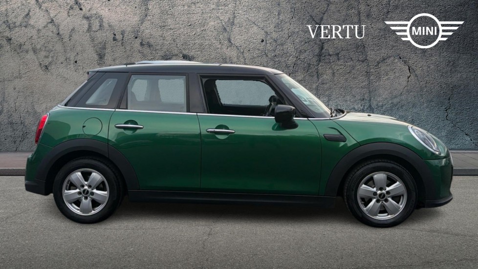 MINI Hatchback 1.5 Cooper Classic Premium 5dr Auto Petrol Hatchback - Image 3