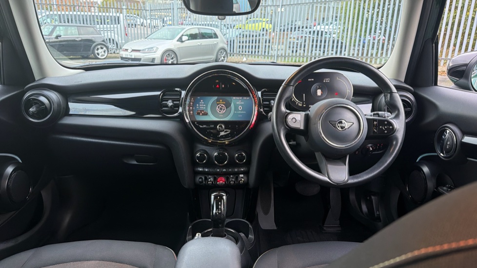 MINI Hatchback 1.5 Cooper Classic Premium 5dr Auto Petrol Hatchback - Image 4