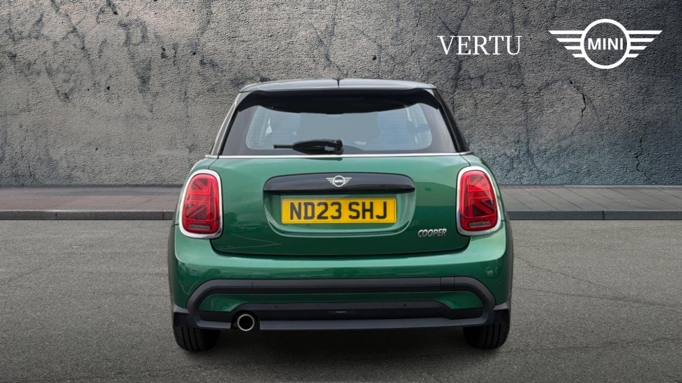 MINI Hatchback 1.5 Cooper Classic Premium 5dr Auto Petrol Hatchback - Image 15
