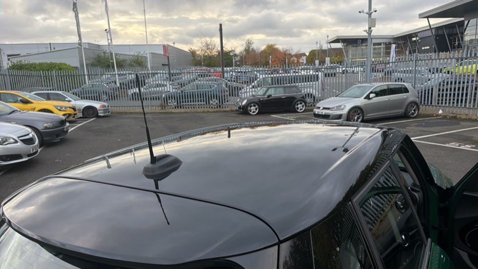 MINI Hatchback 1.5 Cooper Classic Premium 5dr Auto Petrol Hatchback - Image 21