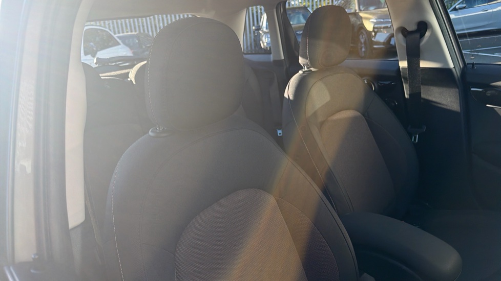 MINI Hatchback 1.5 Cooper Classic 5dr Auto Petrol Hatchback - Image 11