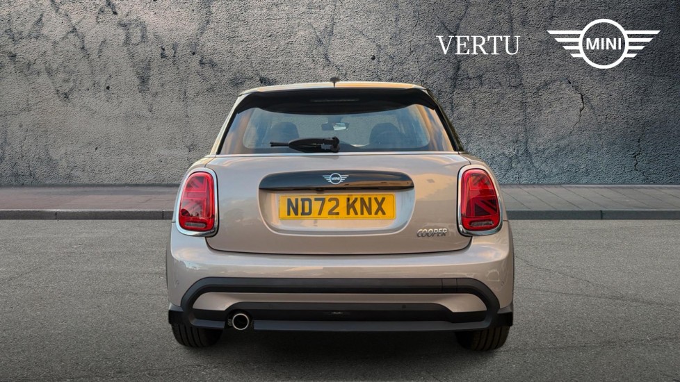 MINI Hatchback 1.5 Cooper Classic 5dr Auto Petrol Hatchback - Image 15