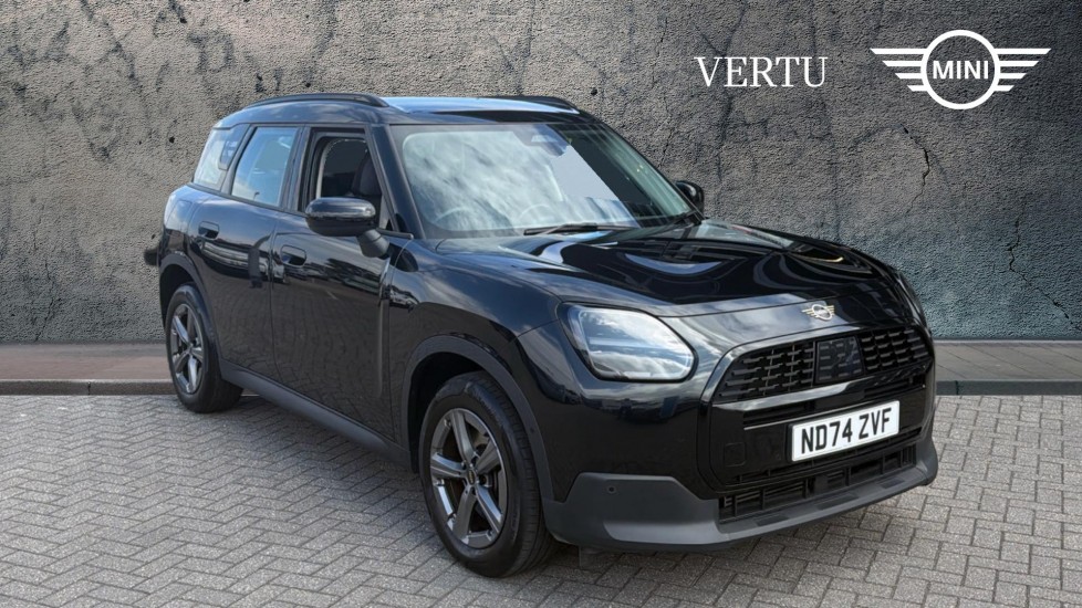 MINI Countryman 1.5 C Classic 5dr Auto Petrol Hatchback - Image 1