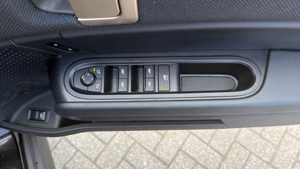 MINI Countryman 1.5 C Classic 5dr Auto Petrol Hatchback - Image 31