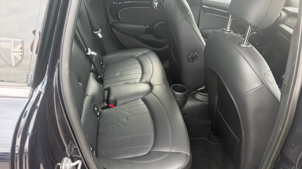 MINI Hatchback 1.5 Cooper Exclusive 5dr Auto Petrol Hatchback - Image 12