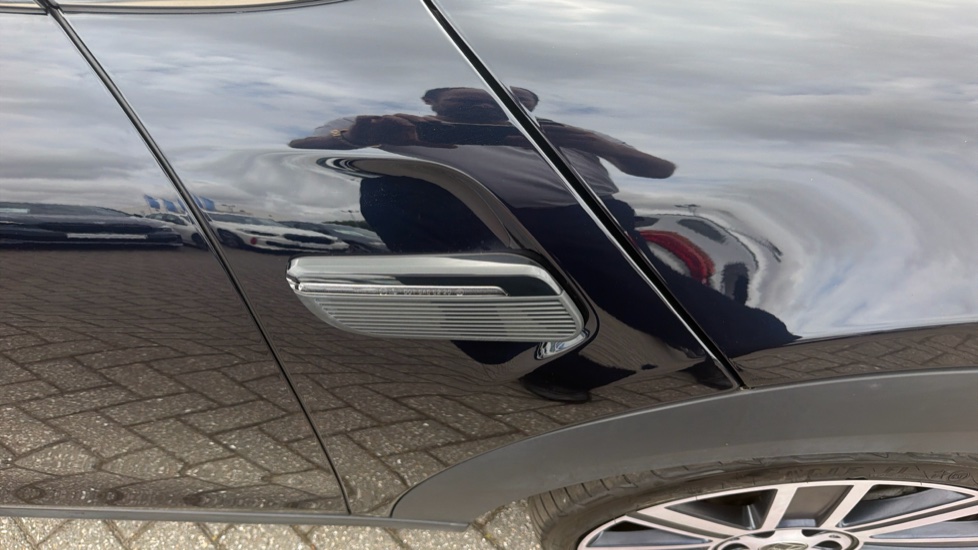 MINI Hatchback 1.5 Cooper Exclusive 5dr Auto Petrol Hatchback - Image 25