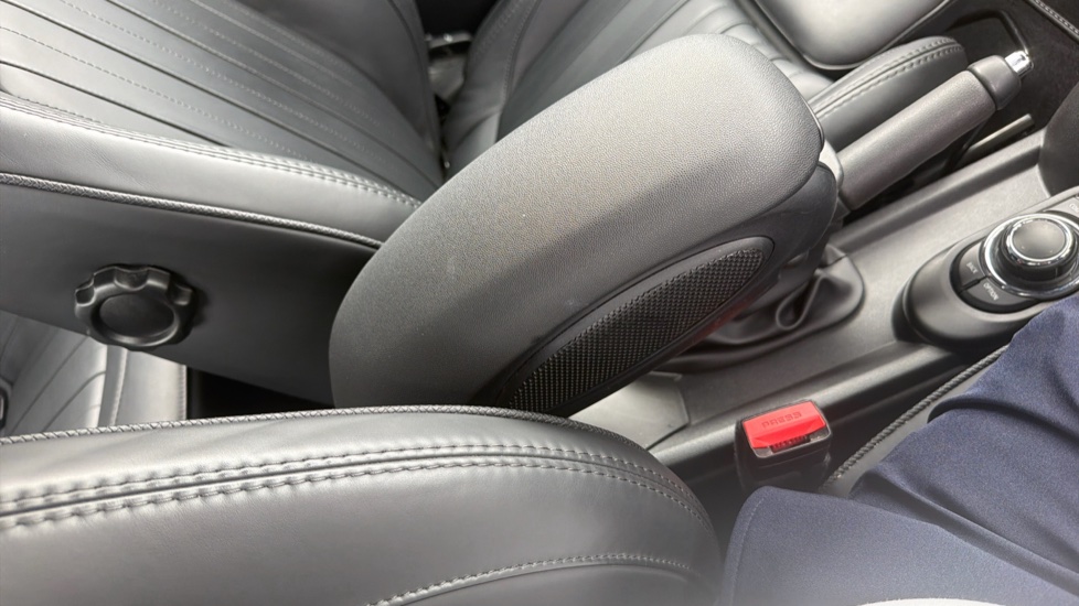 MINI Hatchback 1.5 Cooper Exclusive 5dr Auto Petrol Hatchback - Image 40