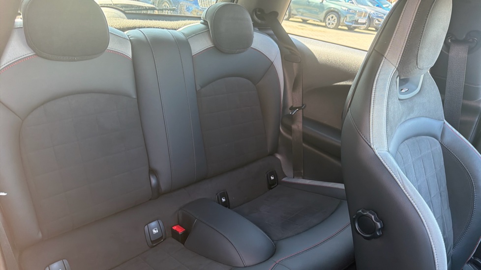 MINI Hatchback 1.5 Cooper Sport 3dr Petrol Hatchback - Image 12