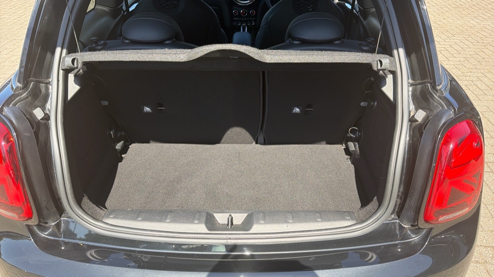 MINI Hatchback 1.5 Cooper Sport 3dr Petrol Hatchback - Image 13