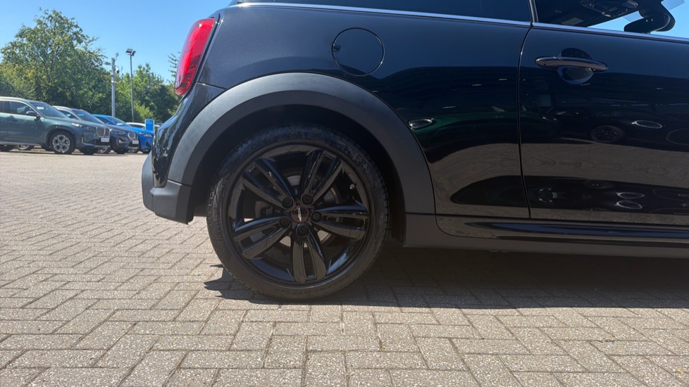 MINI Hatchback 1.5 Cooper Sport 3dr Petrol Hatchback - Image 14