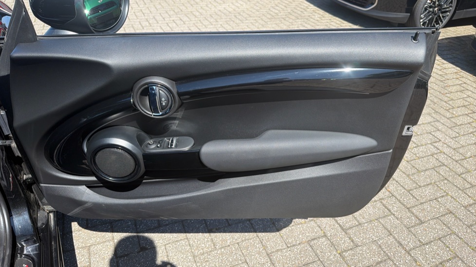 MINI Hatchback 1.5 Cooper Sport 3dr Petrol Hatchback - Image 20