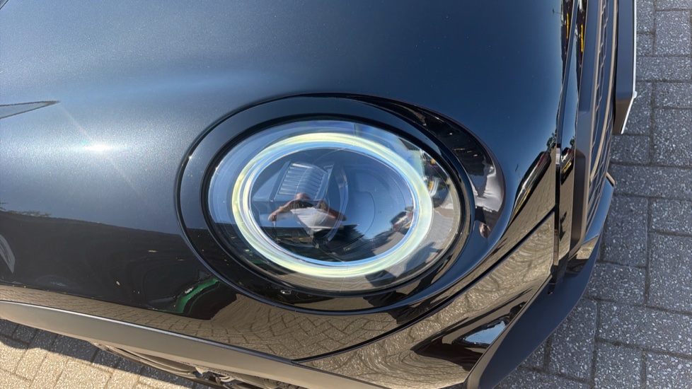 MINI Hatchback 1.5 Cooper Sport 3dr Petrol Hatchback - Image 23