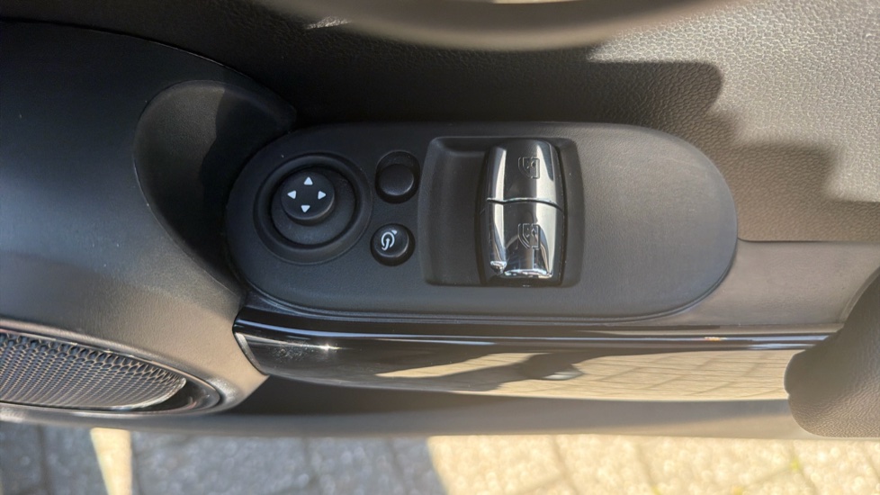 MINI Hatchback 1.5 Cooper Sport 3dr Petrol Hatchback - Image 29