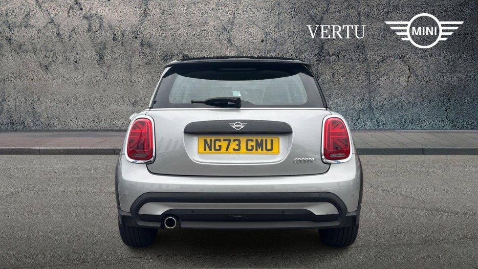 MINI Hatchback 1.5 Cooper Classic 3dr Auto Petrol Hatchback - Image 15