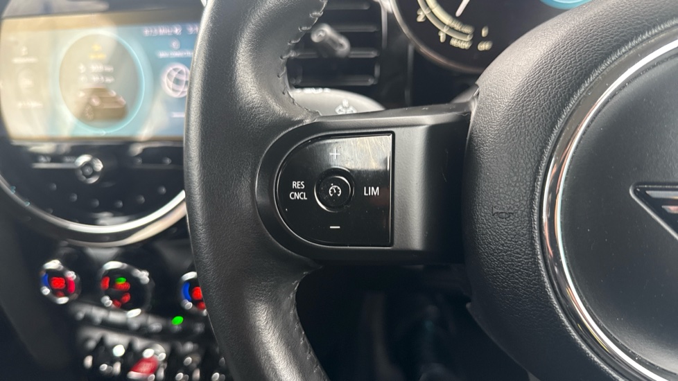 MINI Hatchback 1.5 Cooper Classic 3dr Auto Petrol Hatchback - Image 17
