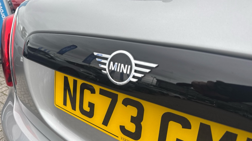 MINI Hatchback 1.5 Cooper Classic 3dr Auto Petrol Hatchback - Image 29