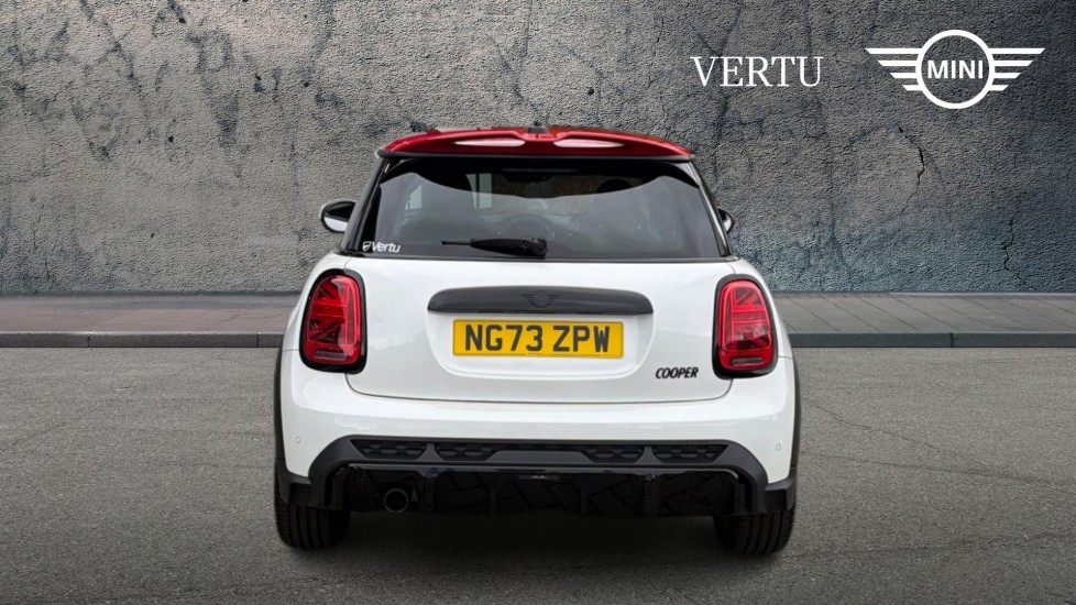 MINI Hatchback 1.5 Cooper Sport Premium 3dr Auto Petrol Hatchback - Image 15