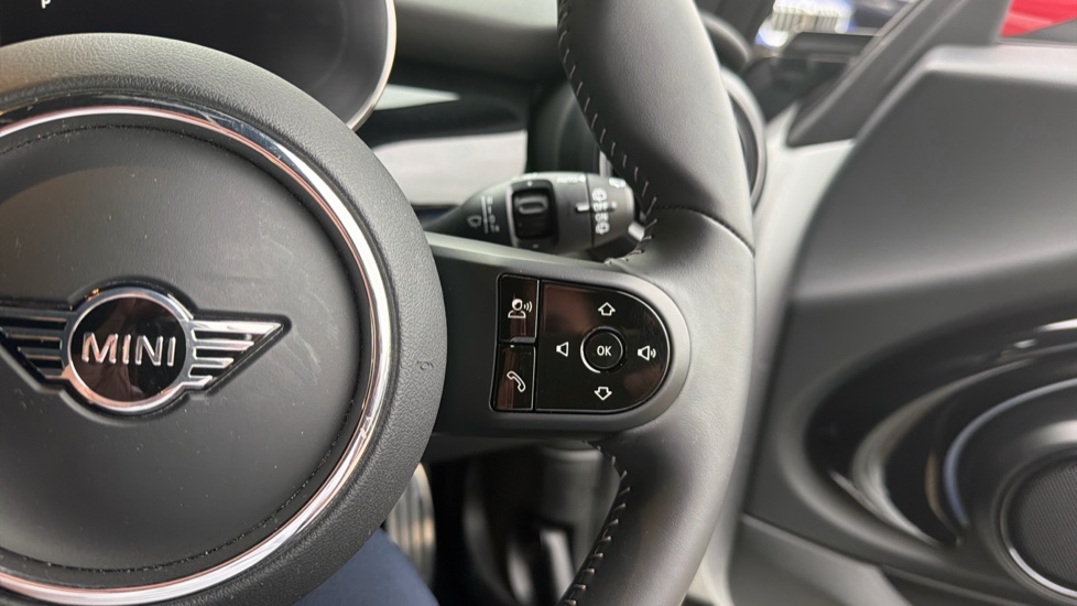 MINI Hatchback 1.5 Cooper Sport Premium 3dr Auto Petrol Hatchback - Image 18