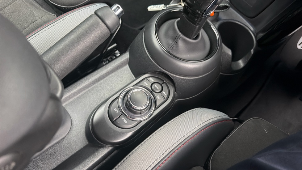 MINI Hatchback 1.5 Cooper Sport Premium 3dr Auto Petrol Hatchback - Image 19
