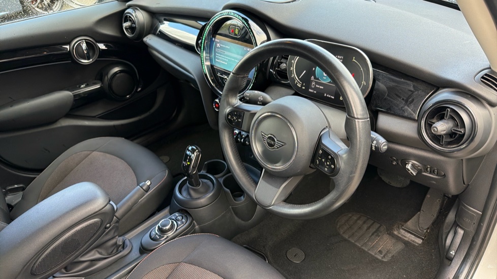 MINI Hatchback 1.5 Cooper Classic 5dr Auto Petrol Hatchback - Image 6