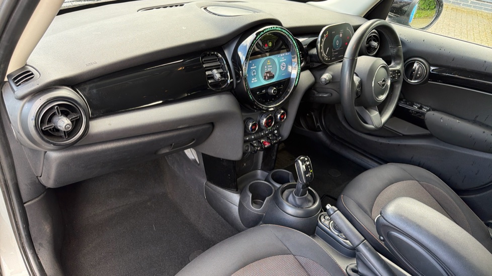 MINI Hatchback 1.5 Cooper Classic 5dr Auto Petrol Hatchback - Image 7