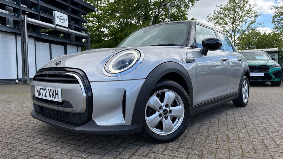 MINI Hatchback 1.5 Cooper Classic 5dr Auto Petrol Hatchback - Image 41
