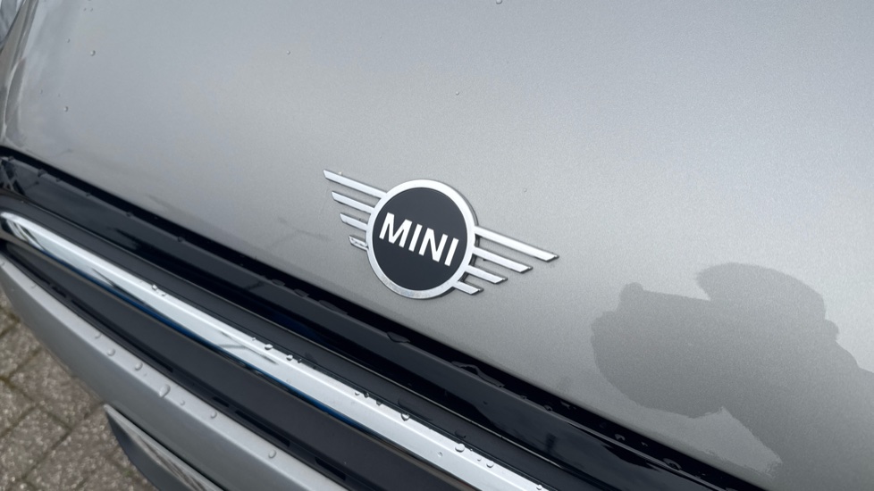 MINI Hatchback 1.5 Cooper Classic 3dr Auto Petrol Hatchback - Image 24
