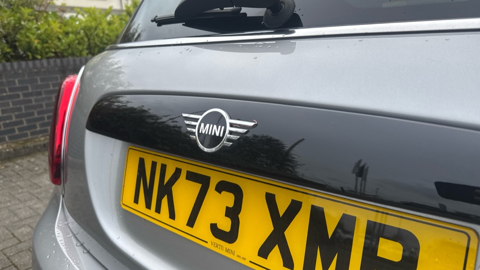 MINI Hatchback 1.5 Cooper Classic 3dr Auto Petrol Hatchback - Image 40