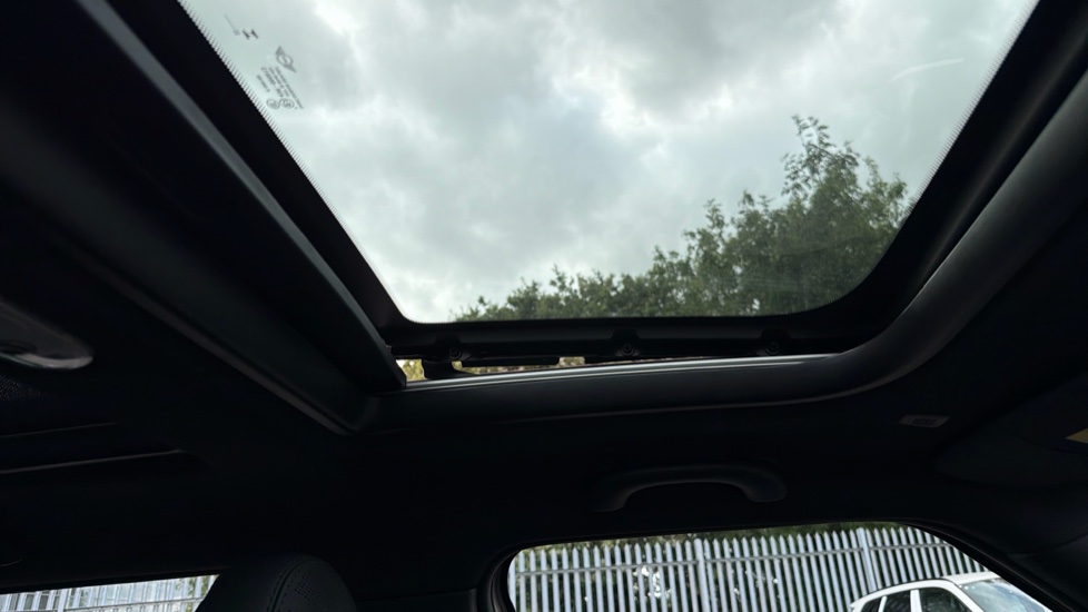 MINI Hatchback 2.0 Cooper S Exclusive 5dr Auto Petrol Hatchback - Image 24