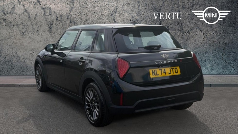 MINI Cooper 2.0 S Classic 5dr Auto Petrol Hatchback - Image 2