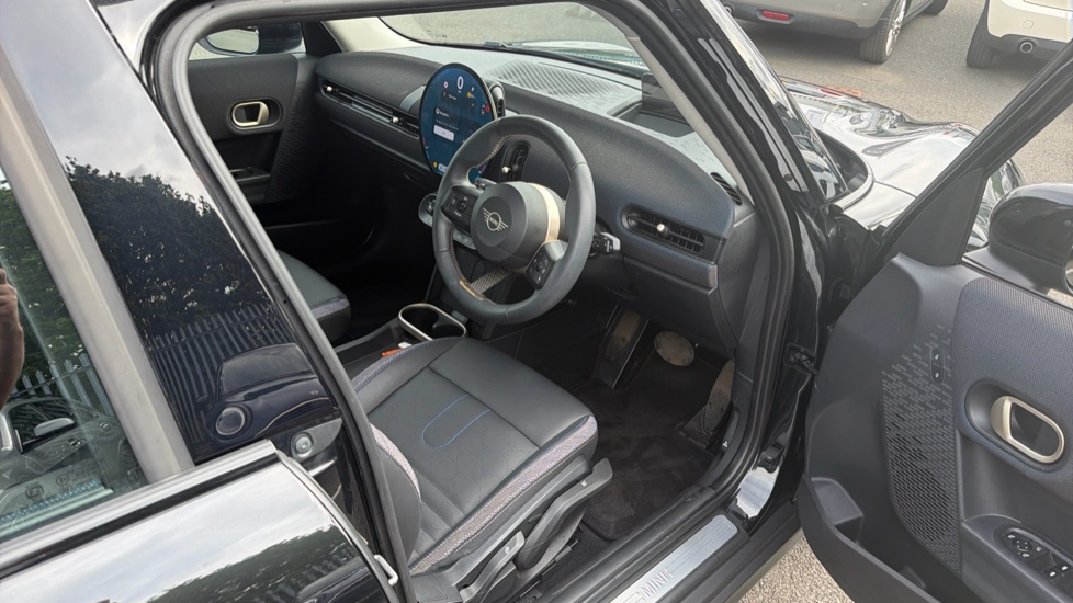 MINI Cooper 2.0 S Classic 5dr Auto Petrol Hatchback - Image 6