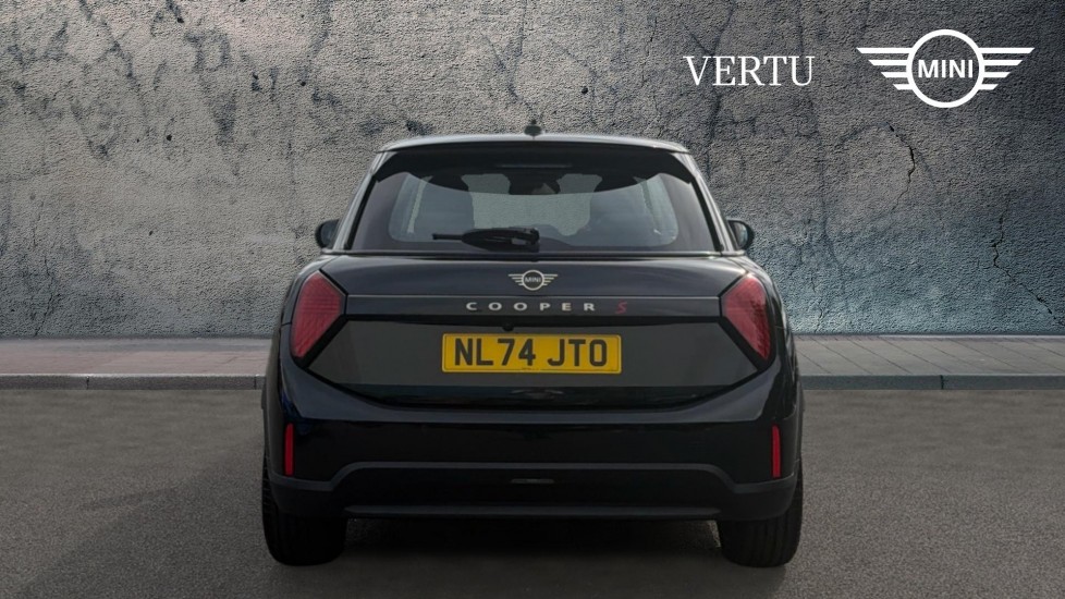 MINI Cooper 2.0 S Classic 5dr Auto Petrol Hatchback - Image 15