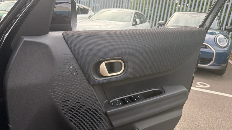 MINI Cooper 2.0 S Classic 5dr Auto Petrol Hatchback - Image 20