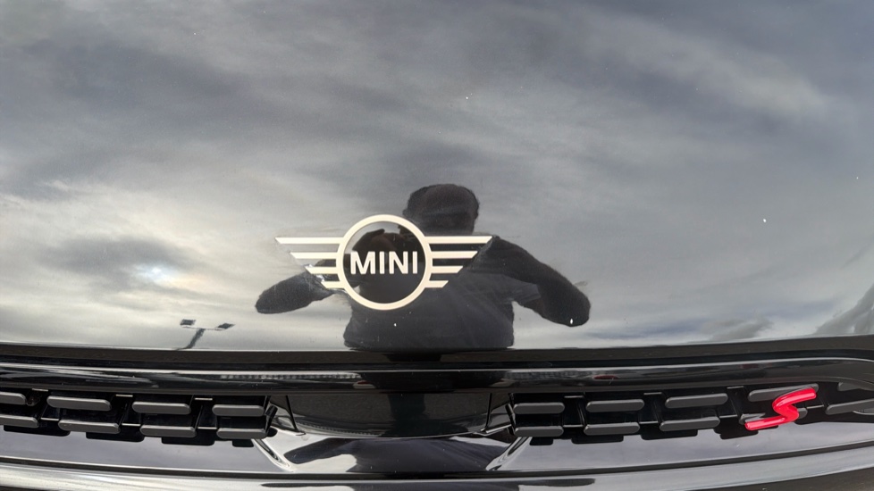 MINI Cooper 2.0 S Classic 5dr Auto Petrol Hatchback - Image 24