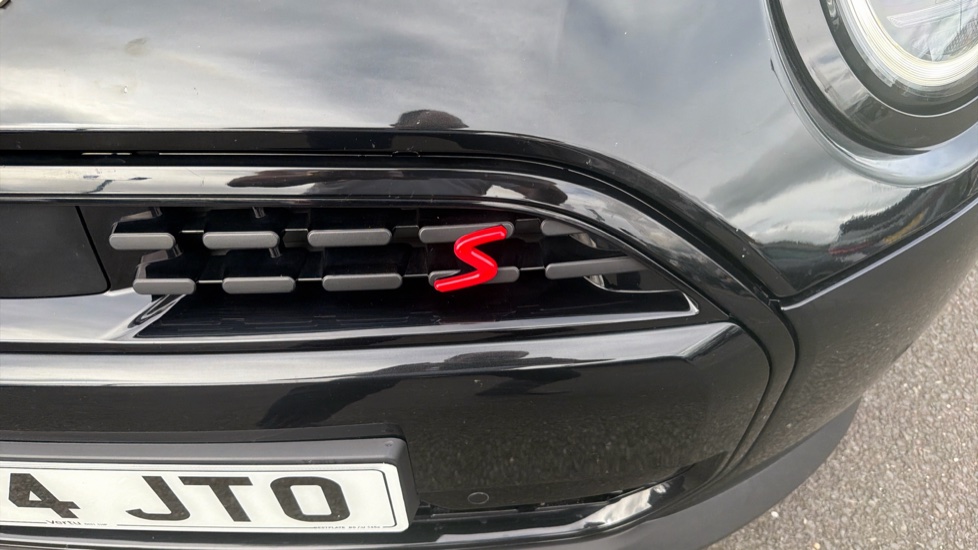 MINI Cooper 2.0 S Classic 5dr Auto Petrol Hatchback - Image 25