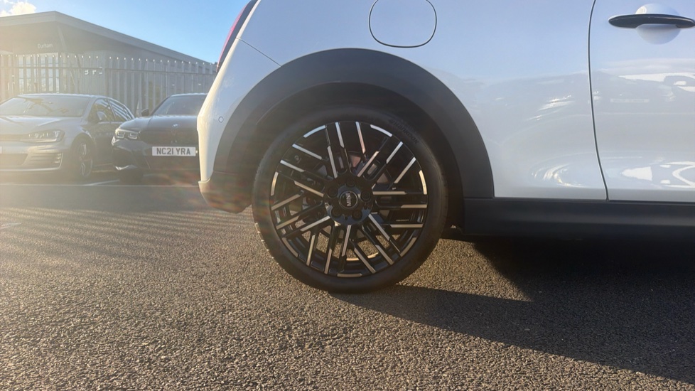 MINI Cooper 2.0 S Exclusive 3dr Auto Petrol Hatchback - Image 14