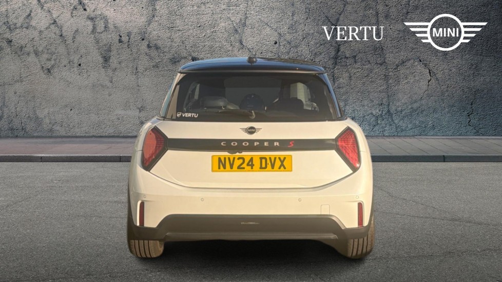 MINI Cooper 2.0 S Exclusive 3dr Auto Petrol Hatchback - Image 15