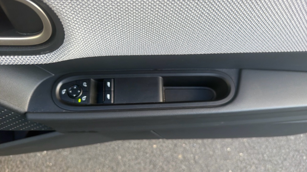 MINI Cooper 2.0 S Exclusive 3dr Auto Petrol Hatchback - Image 27