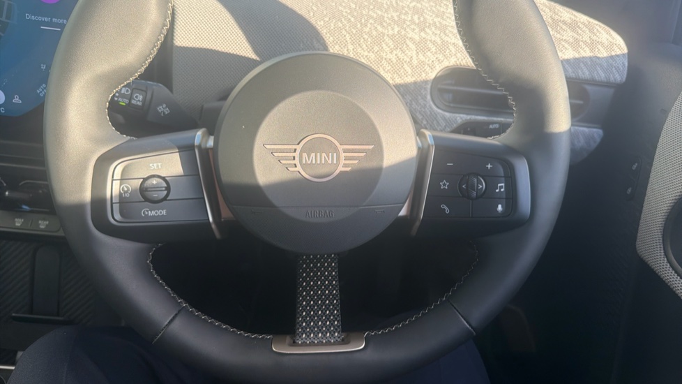 MINI Cooper 2.0 S Exclusive 3dr Auto Petrol Hatchback - Image 34