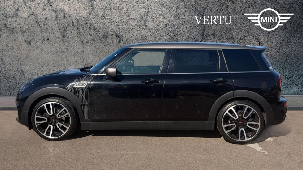 MINI Clubman 1.5 Cooper Shadow Edition 6dr Petrol Estate - Image 3